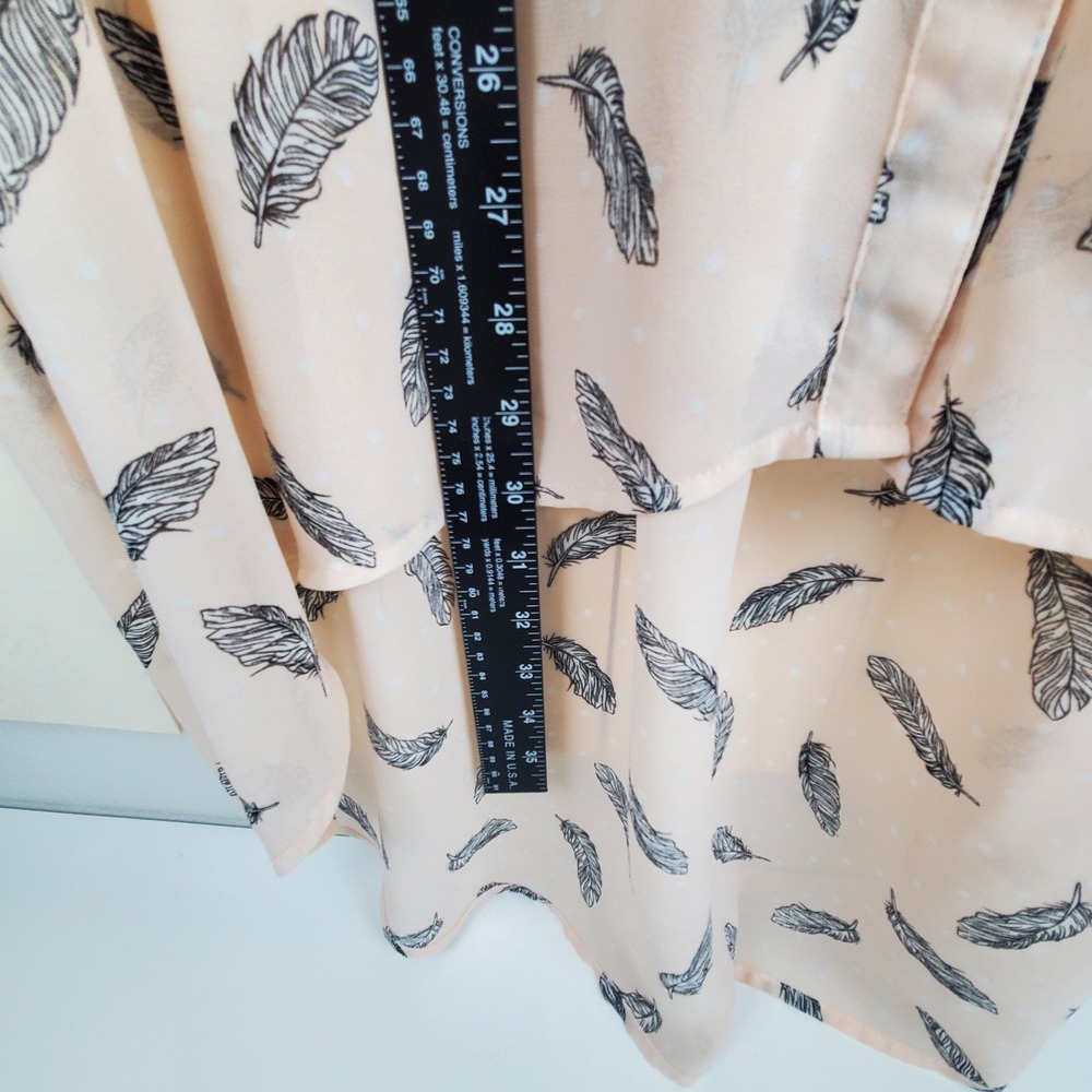 Torrid Tunic Top Womens 1 Pink Excellent Feather Print High Low Roll Tab Chiffon - Picture 7 of 8